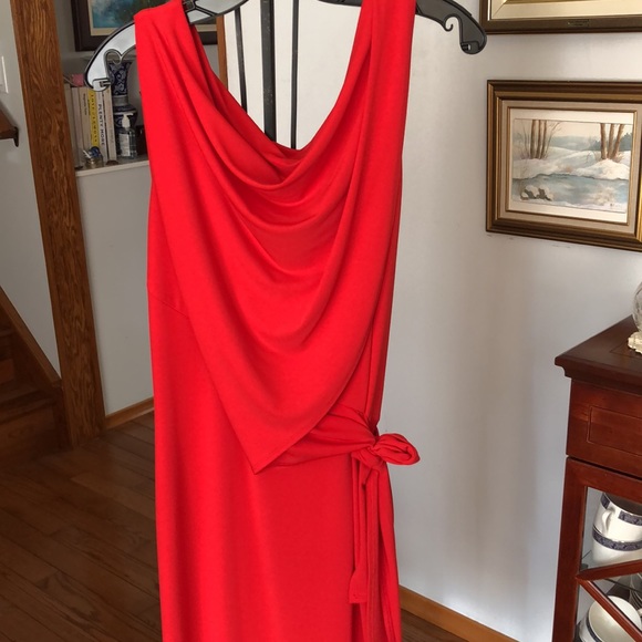 Periphery Sleeveless Red Cocktail Dress - Picture 3 of 9